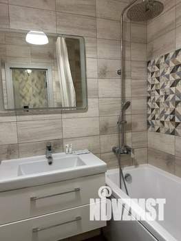 Студия квартира, посуточно, 40м2, 3/21 этаж