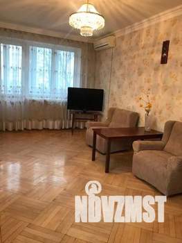 3-к квартира, на длительный срок, 64м2, 4/5 этаж