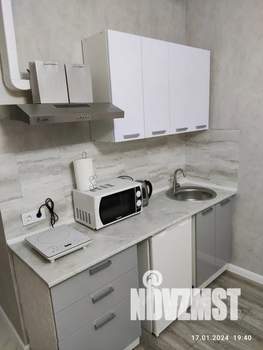 Студия квартира, посуточно, 26м2, 21/24 этаж