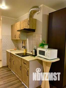 Студия квартира, посуточно, 35м2, 7/10 этаж