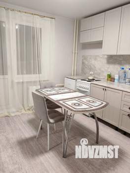 Студия квартира, на длительный срок, 30м2, 17/18 этаж