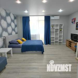 Студия квартира, посуточно, 38м2, 12/20 этаж
