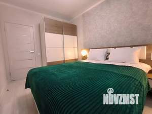 1-к квартира, посуточно, 42м2, 8/25 этаж