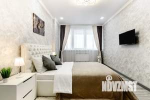 1-к квартира, посуточно, 40м2, 22/32 этаж