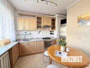 1-к квартира, посуточно, 66м2, 1/1 этаж