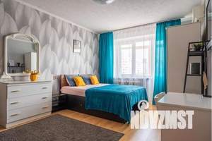 1-к квартира, посуточно, 42м2, 7/10 этаж