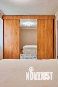 1-к квартира, посуточно, 49м2, 1/1 этаж