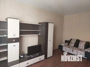 1-к квартира, посуточно, 38м2, 6/19 этаж