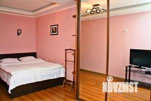 1-к квартира, посуточно, 50м2, 1/1 этаж