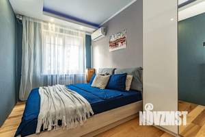 1-к квартира, посуточно, 42м2, 4/10 этаж