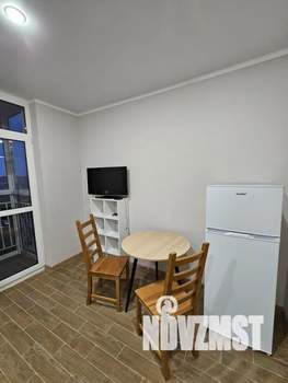 Студия квартира, посуточно, 28м2, 10/23 этаж