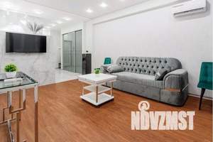 2-к квартира, посуточно, 45м2, 10/22 этаж