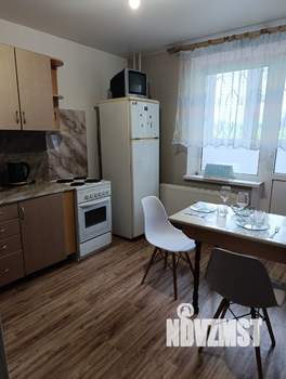 1-к квартира, посуточно, 37м2, 2/18 этаж