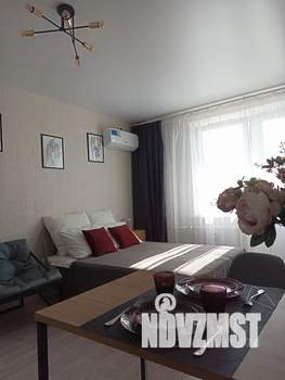 Студия квартира, посуточно, 28м2, 13/18 этаж