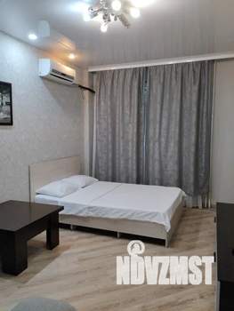 1-к квартира, посуточно, 35м2, 1/18 этаж