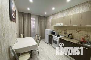 1-к квартира, посуточно, 42м2, 3/25 этаж
