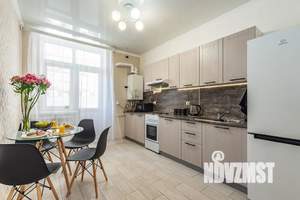 1-к квартира, посуточно, 38м2, 5/25 этаж