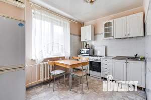 1-к квартира, посуточно, 40м2, 6/9 этаж