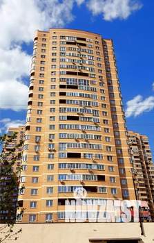 Студия квартира, посуточно, 41м2, 7/25 этаж