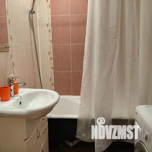 1-к квартира, посуточно, 40м2, 8/10 этаж