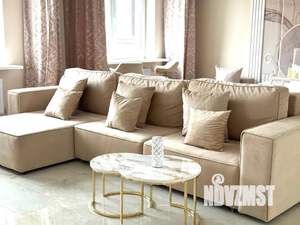 Студия квартира, посуточно, 65м2, 24/24 этаж