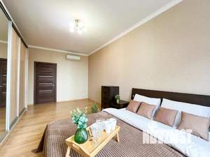 1-к квартира, посуточно, 80м2, 1/1 этаж