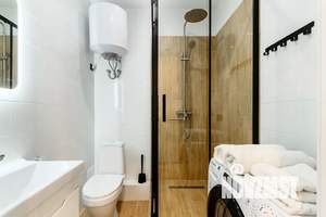 Студия квартира, посуточно, 28м2, 24/32 этаж