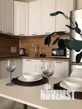 Студия квартира, посуточно, 33м2, 18/25 этаж