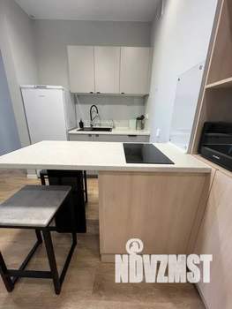 Студия квартира, посуточно, 28м2, 17/24 этаж