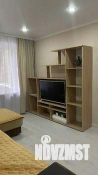 1-к квартира, посуточно, 39м2, 1/1 этаж