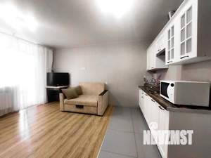 Студия квартира, посуточно, 30м2, 2/20 этаж