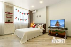 Студия квартира, посуточно, 35м2, 11/30 этаж
