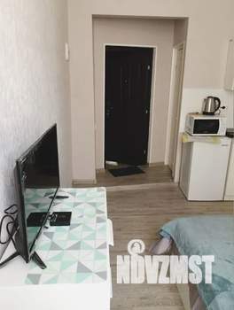 Студия квартира, посуточно, 18м2, 1/4 этаж