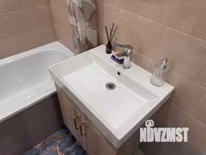 Студия квартира, посуточно, 27м2, 11/23 этаж