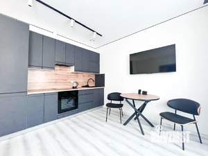 Студия квартира, посуточно, 33м2, 18/25 этаж