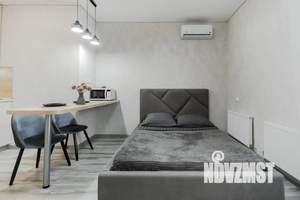 Студия квартира, посуточно, 28м2, 3/25 этаж