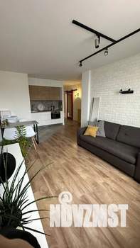 Студия квартира, посуточно, 40м2, 16/18 этаж