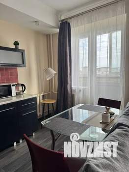 Студия квартира, посуточно, 42м2, 12/15 этаж