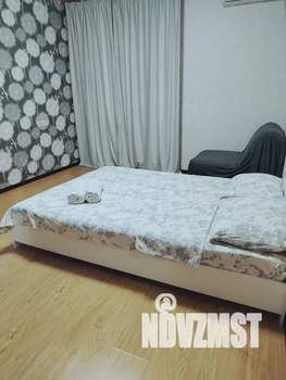 1-к квартира, посуточно, 40м2, 2/18 этаж