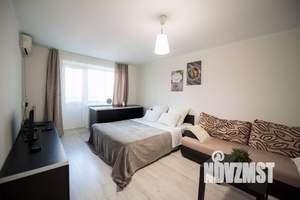 1-к квартира, посуточно, 42м2, 1/1 этаж