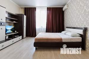 1-к квартира, посуточно, 42м2, 6/18 этаж