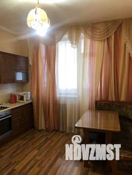 1-к квартира, посуточно, 42м2, 7/23 этаж