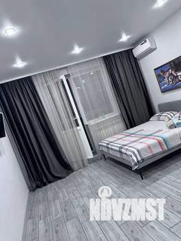 Студия квартира, посуточно, 40м2, 21/23 этаж