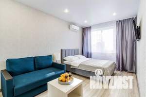1-к квартира, посуточно, 40м2, 9/25 этаж