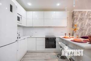 1-к квартира, посуточно, 50м2, 12/32 этаж