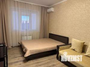 1-к квартира, посуточно, 37м2, 4/23 этаж