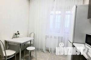 1-к квартира, посуточно, 40м2, 20/25 этаж