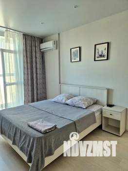 1-к квартира, посуточно, 35м2, 11/25 этаж