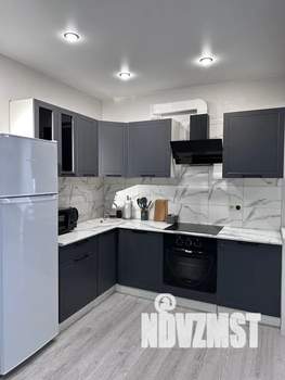 1-к квартира, посуточно, 40м2, 3/9 этаж