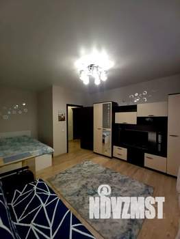 1-к квартира, посуточно, 40м2, 7/17 этаж